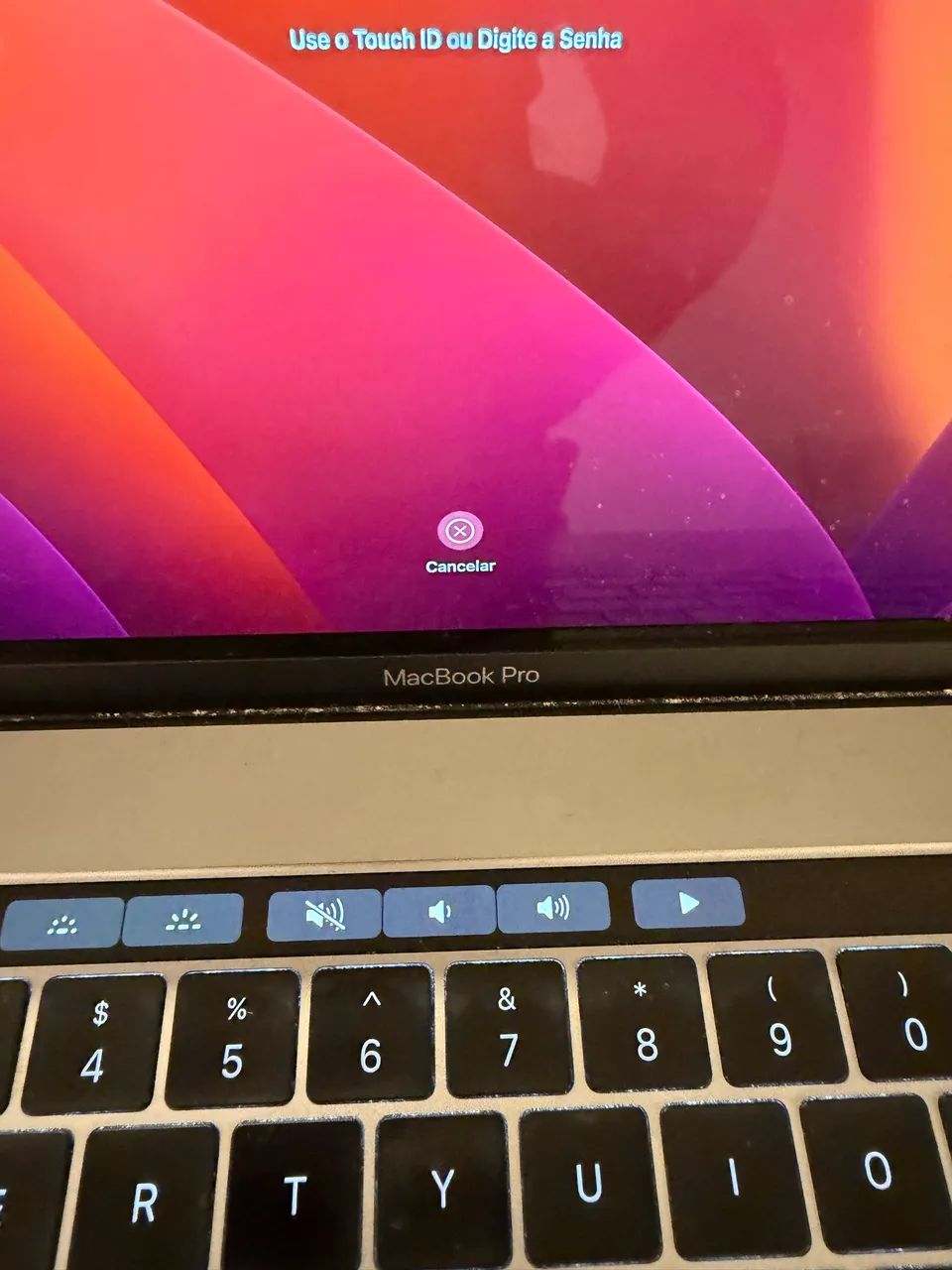 Macbook Pro 2017 i7 15インチ 16gb/256gb MacBook Pro 15 Pol 2017 i7 16GB 256GB SSD - Com Touch Bar