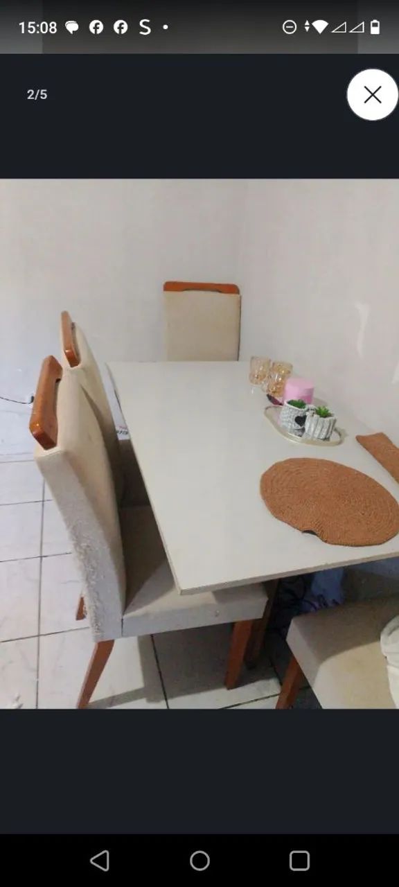 Conjunto de mesa 4 cadeiras 