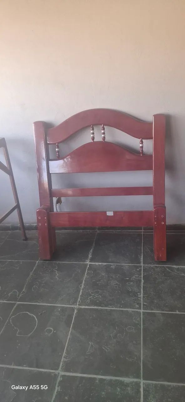 Cama de solteiro e colchão 