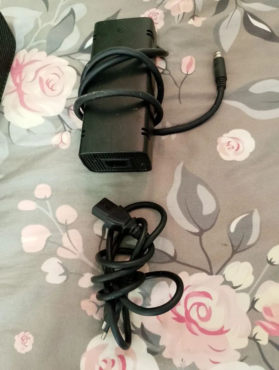 Xbox 360 sem os dois controles com fonte e kinect - Foto 3
