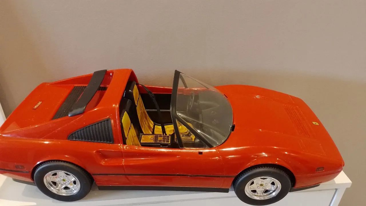 Ferrari da Barbie - Brinquedos e Jogos - Itaipava, Petrópolis