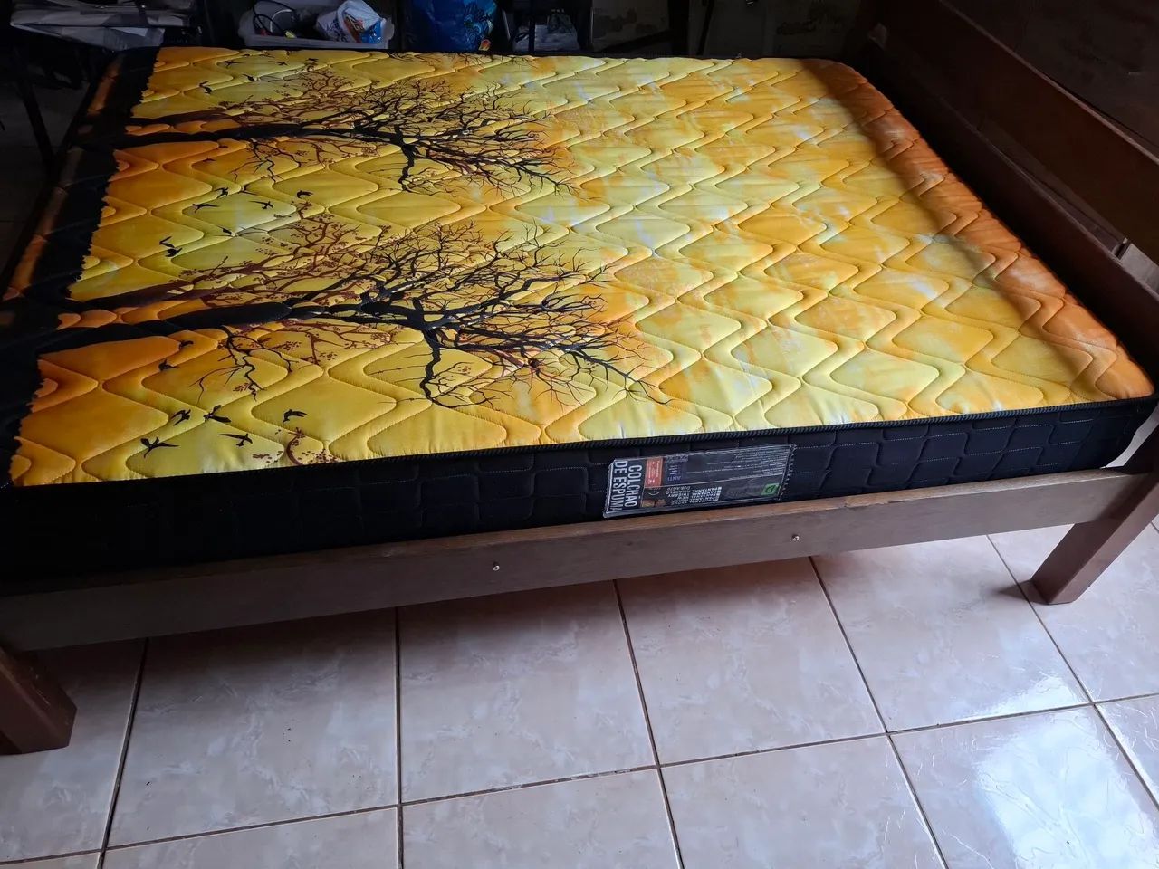 Cama madeira mais colchão... - Foto 5