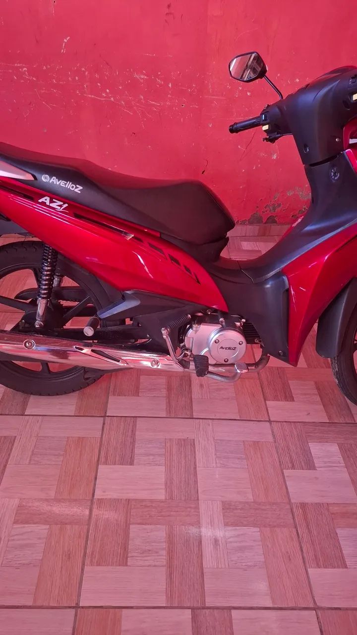 Moto Az1