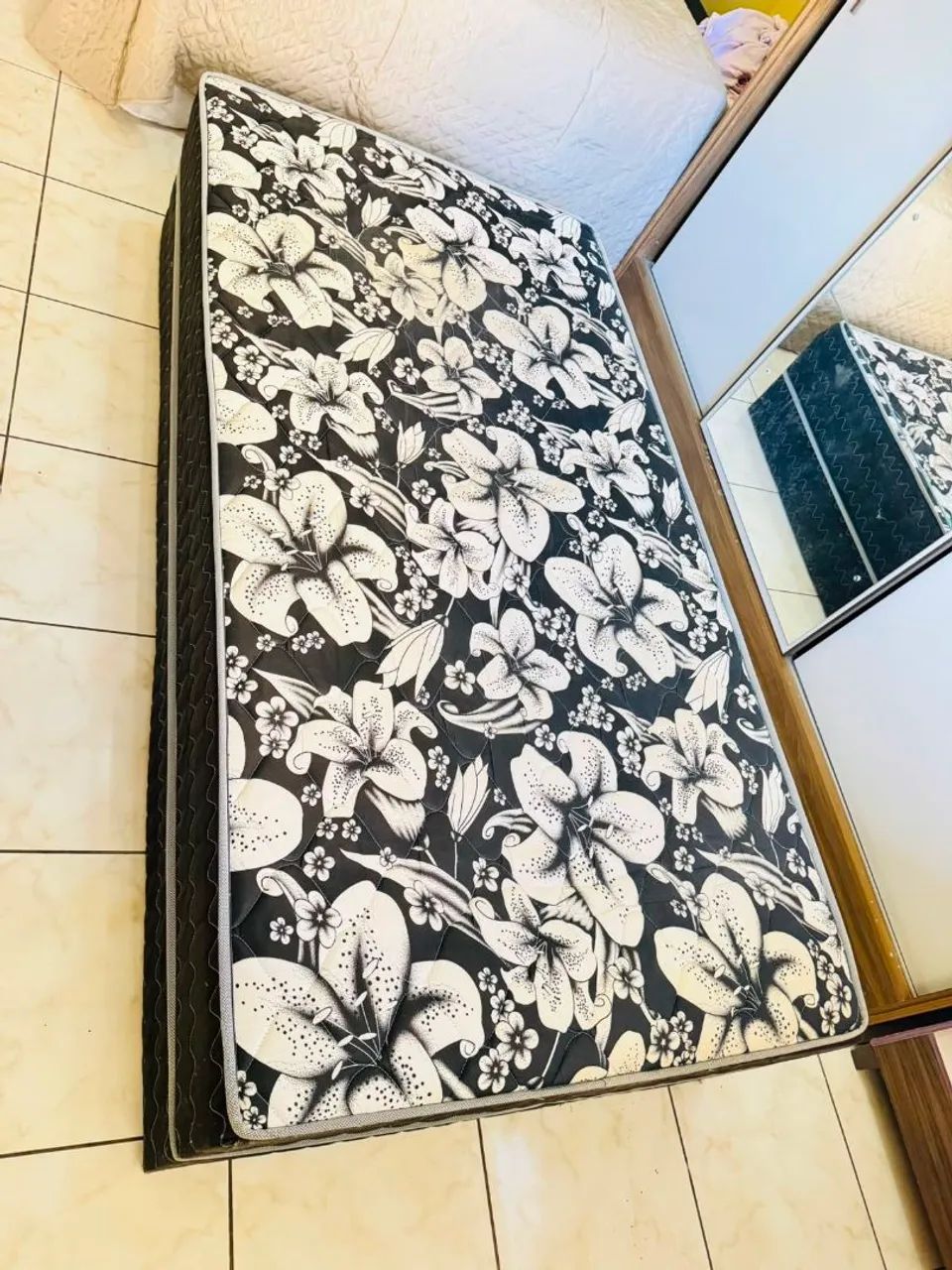 Cama box solteirão colchão 