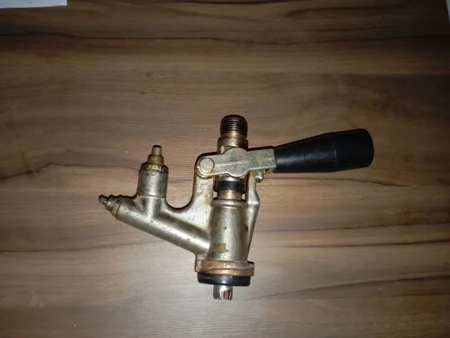 Vende-se Chave Abridora de Barril de Chopp. - Foto 2