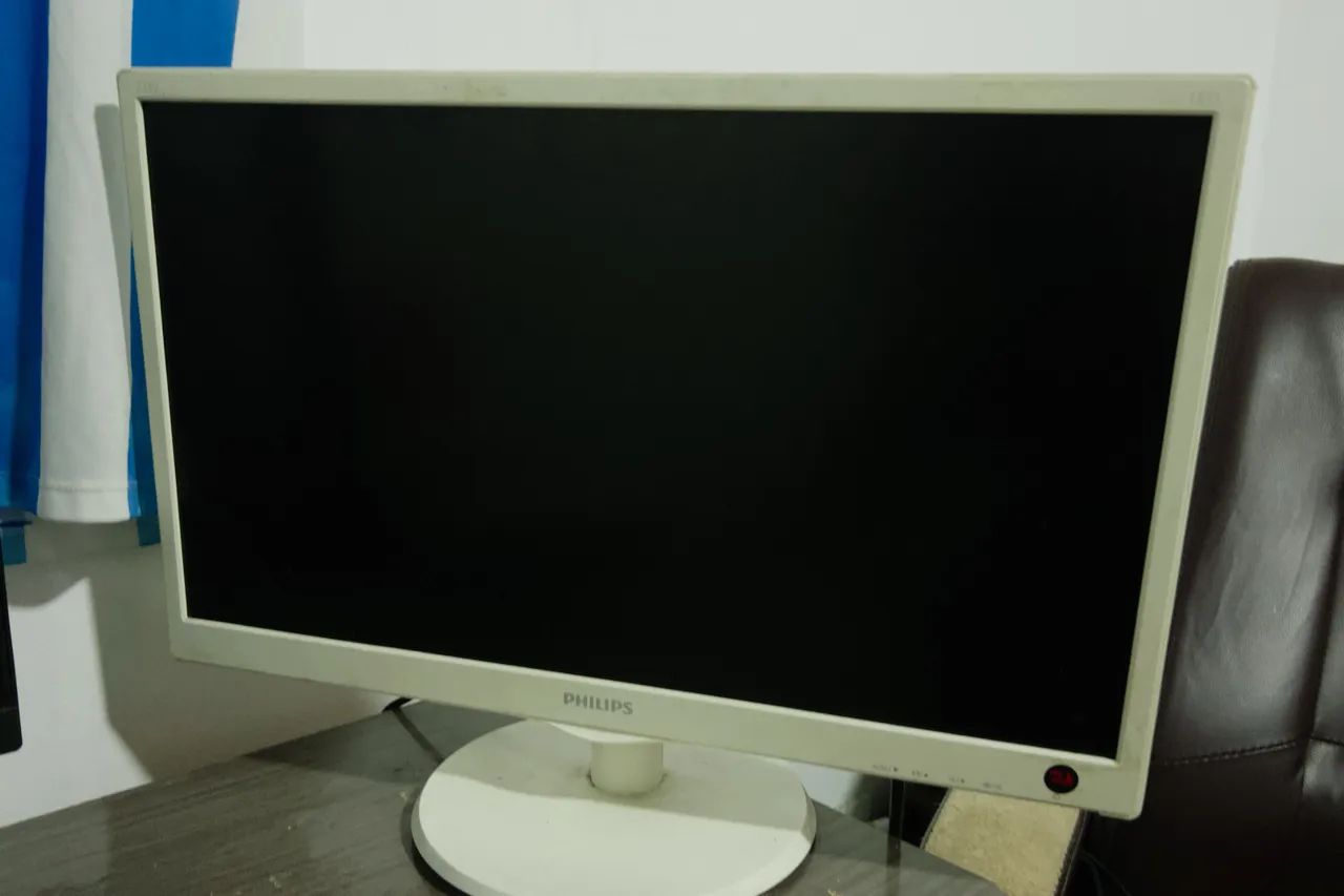 Monitor Philips - 21,5 LED Full HD