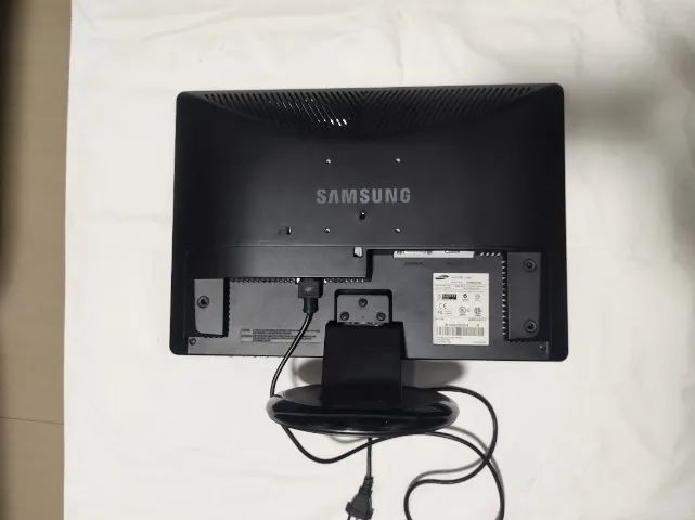 Monitor Samsung 931bw com defeito - Foto 2