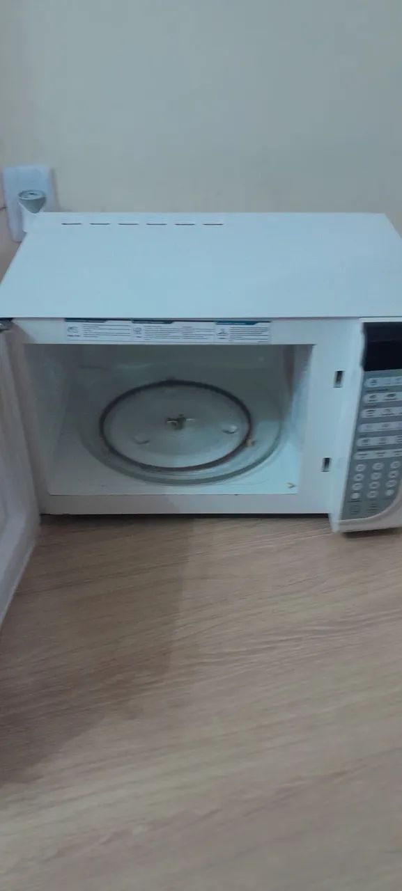 Microondas 31 litros Electrolux - Foto 2