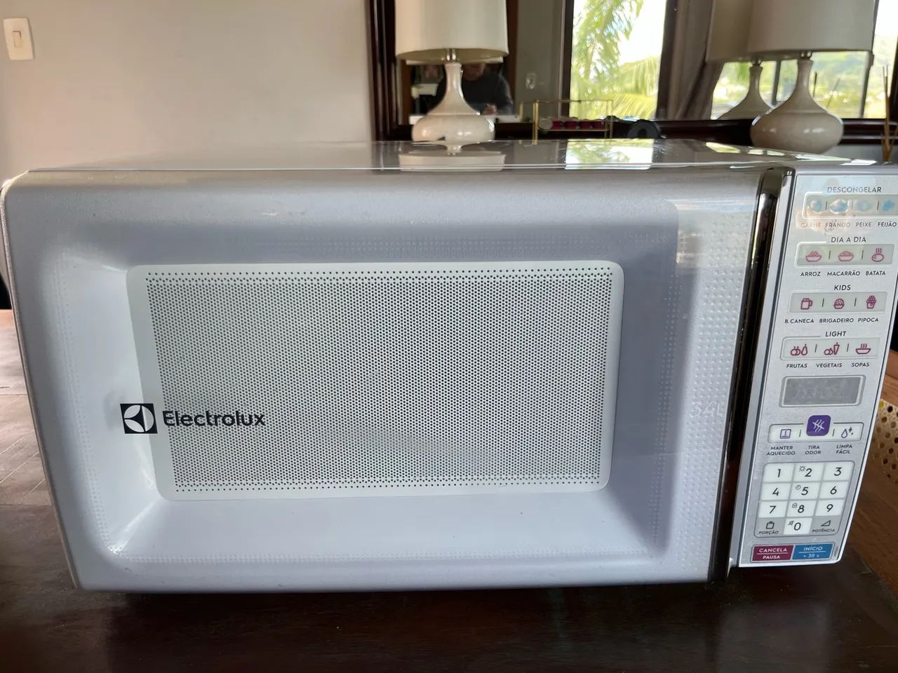 Microondas Eletrolux 31Lts 