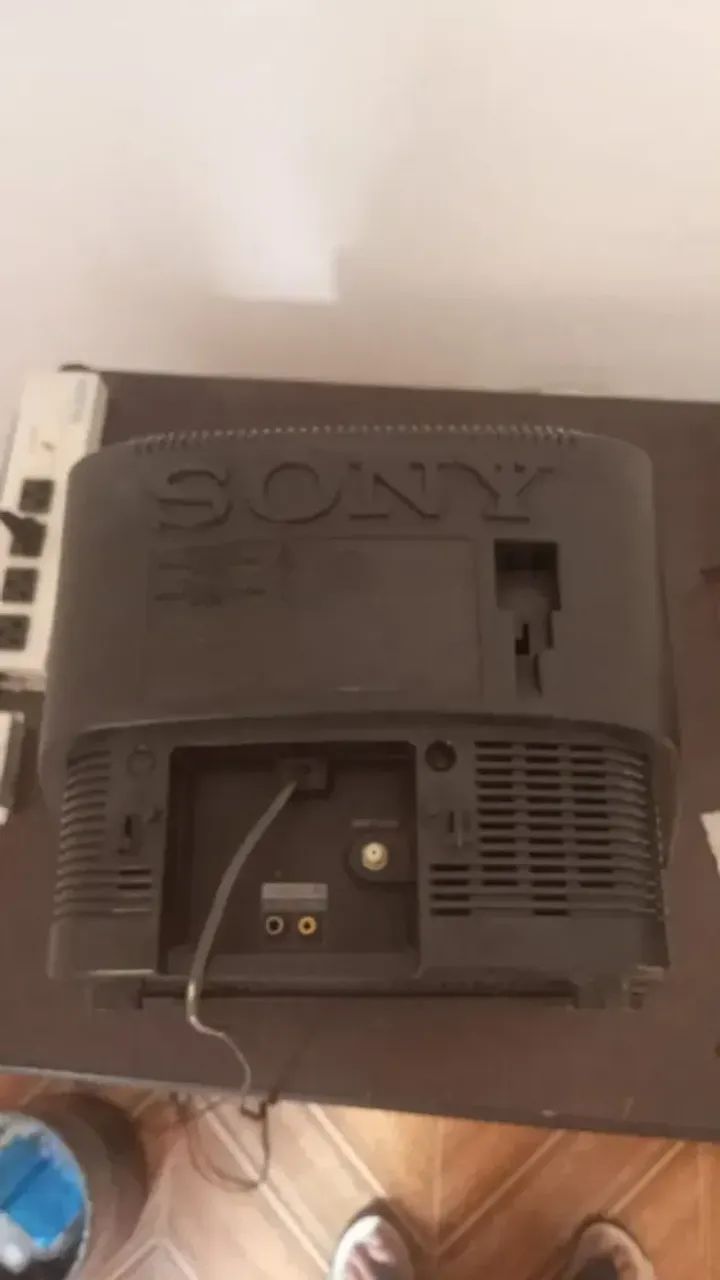 Antiga Tv Sony Trinitron 14 Polegadas + C. R. # - Foto 4