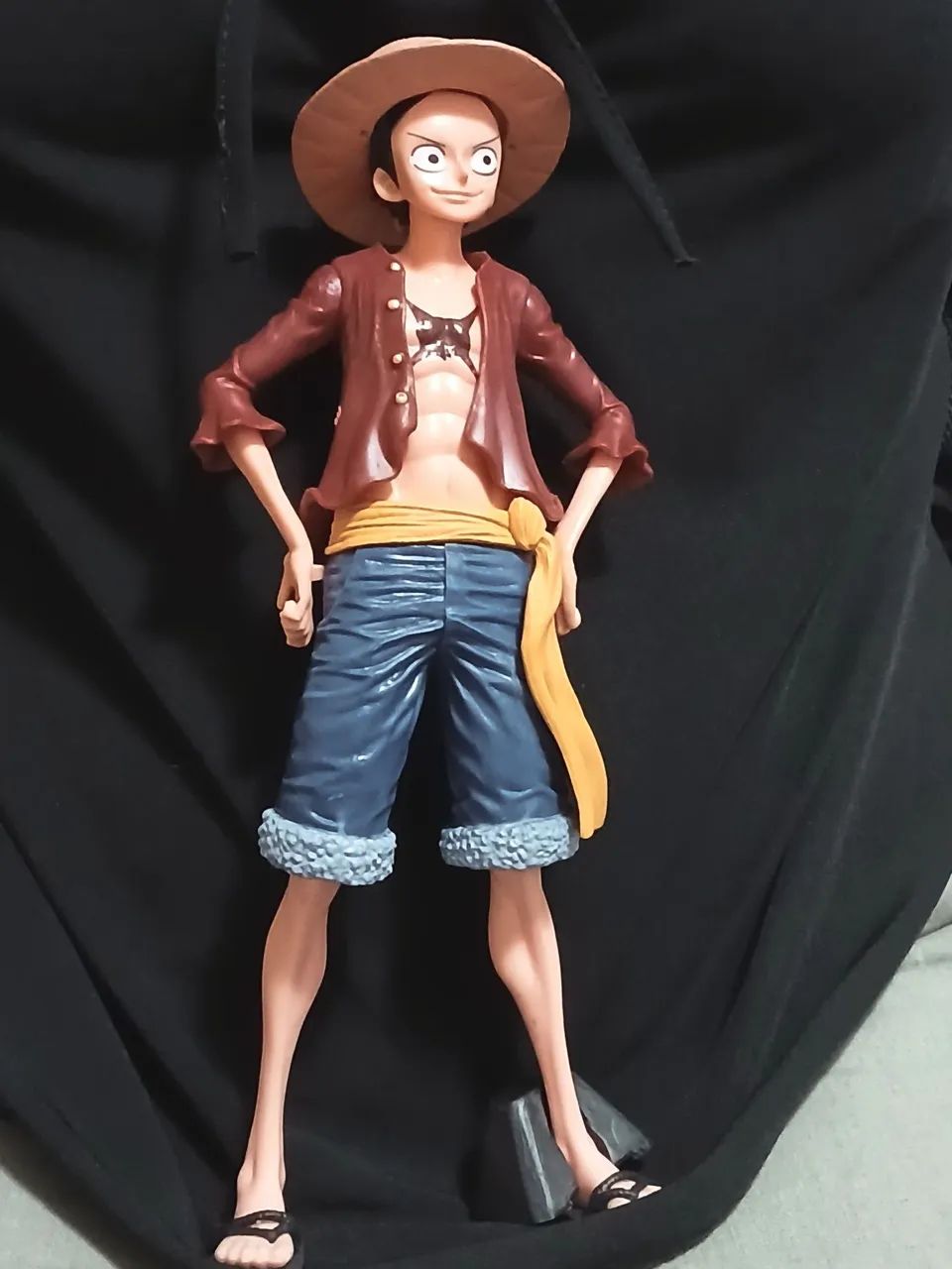 Boneco action one piece