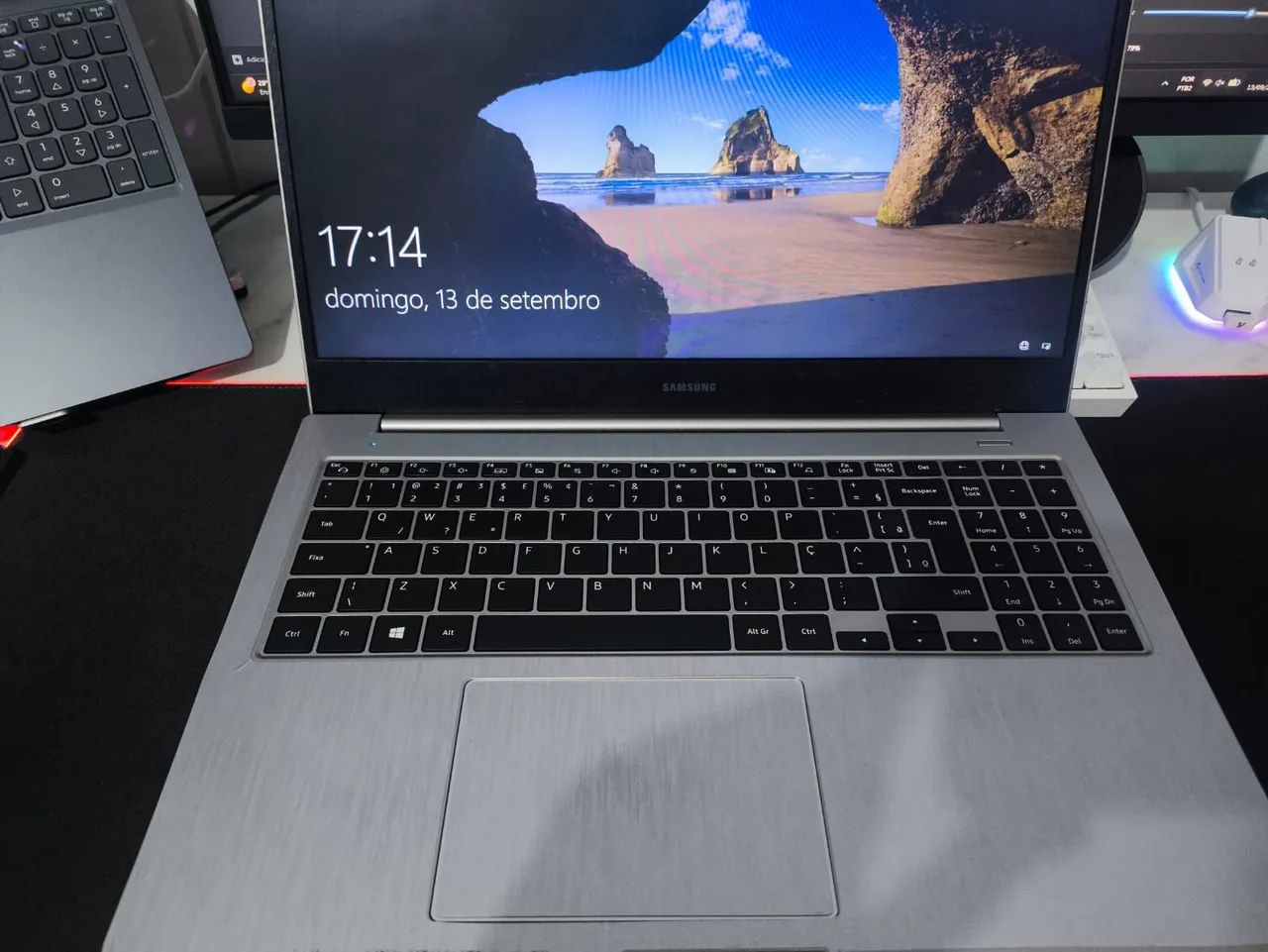 NOTEBOOK SAMSUNG E20 com SSD (Aceito Propostas)