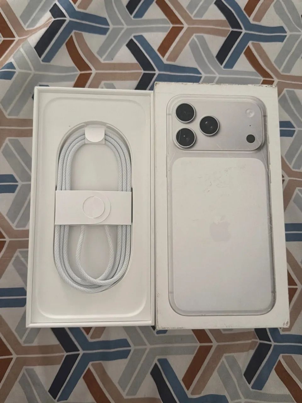 Cabo Original Apple iPhone 17 Pro Max - Peça Original