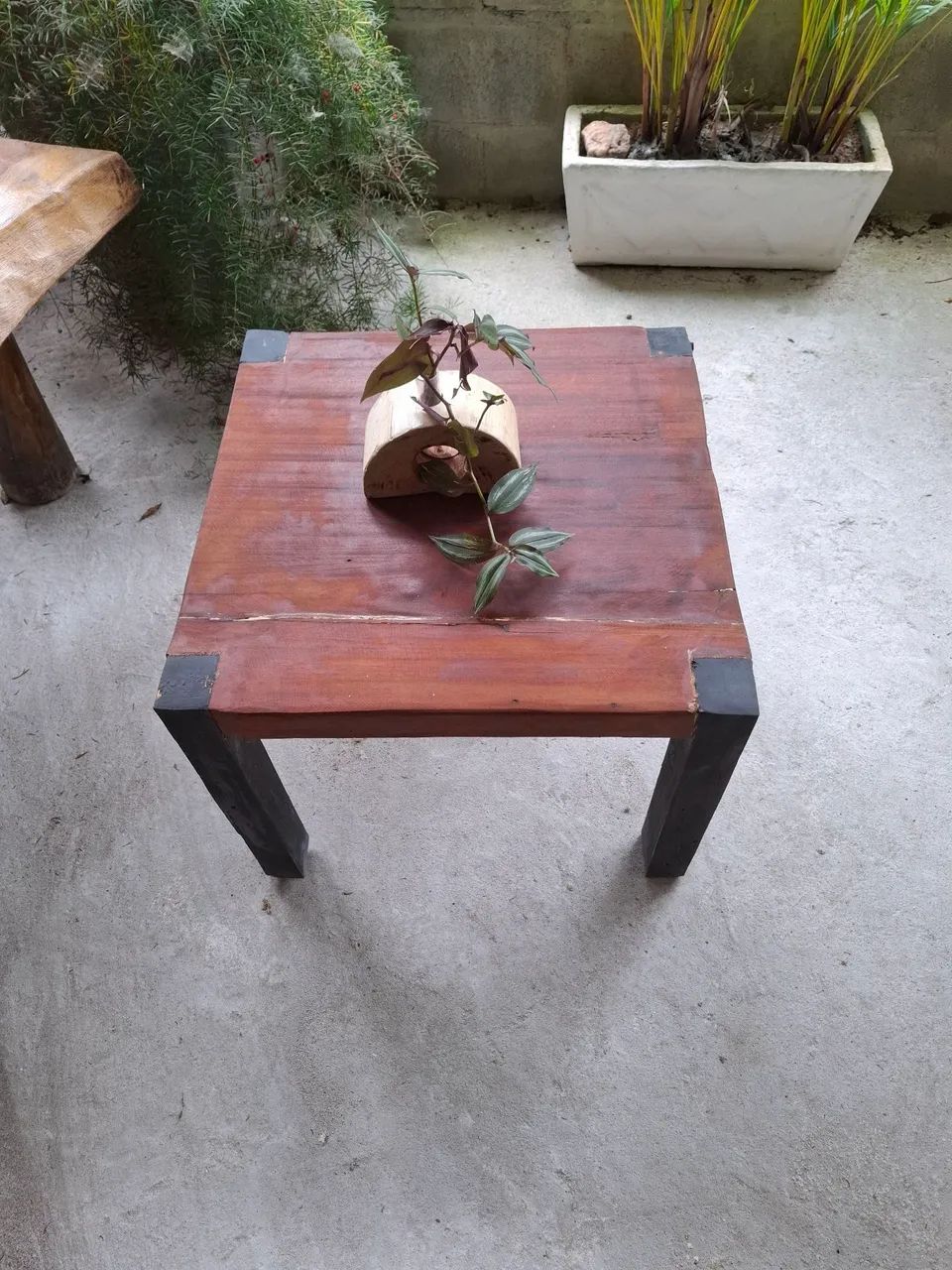 Mesa de centro em madeira