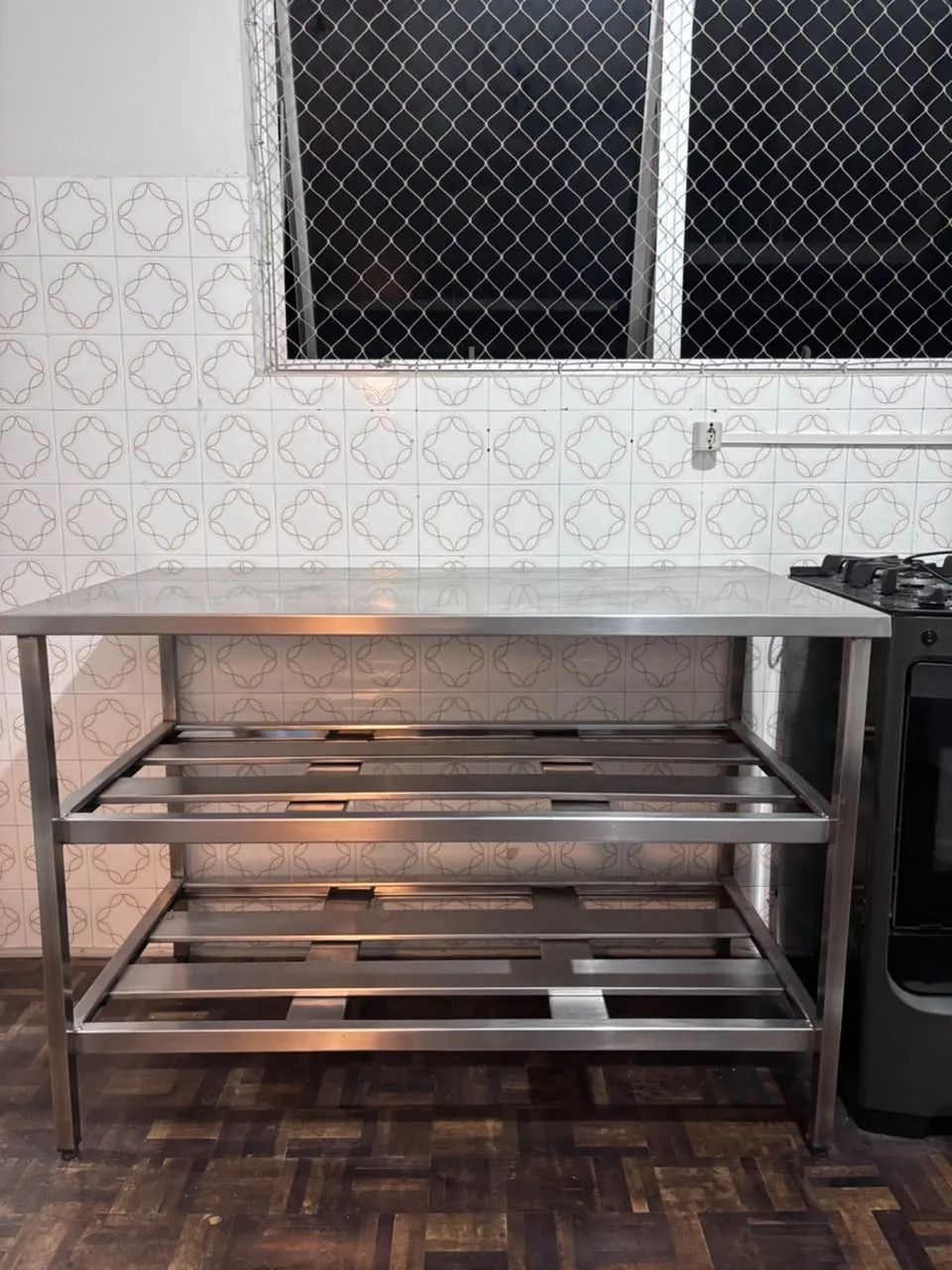Vendo bancada totalmente em inox 130x70x91 - Foto 3