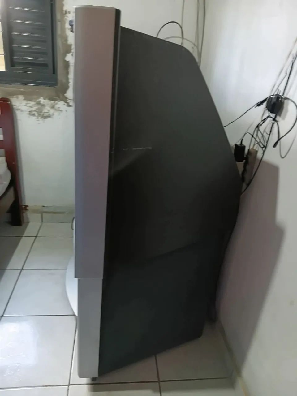Sony WEGA 34" original em ótimo estado de conservação. - Foto 4