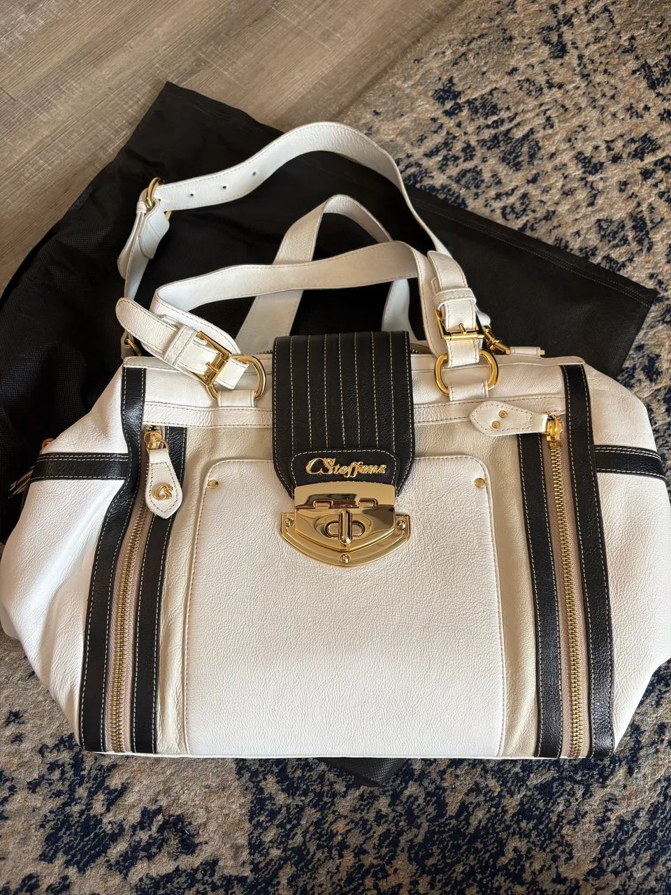 Bolsa Carmem Steffens com certificado de garantia! - Foto 3