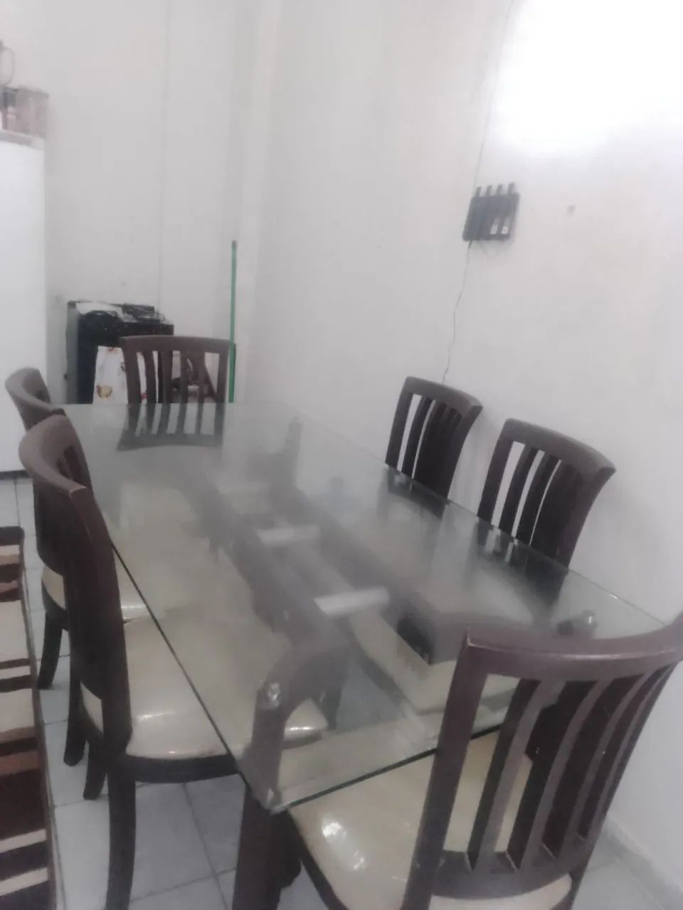 Mesa 6 cadeiras de vidro 