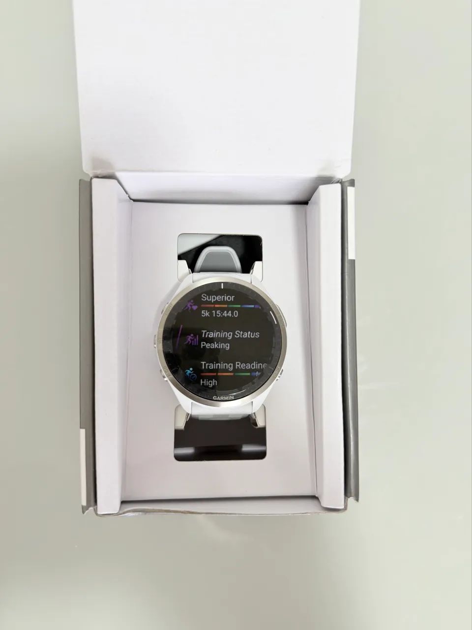 Relógio Garmim Forerunner 965 Branco 47mm Touchscreen - Foto 2