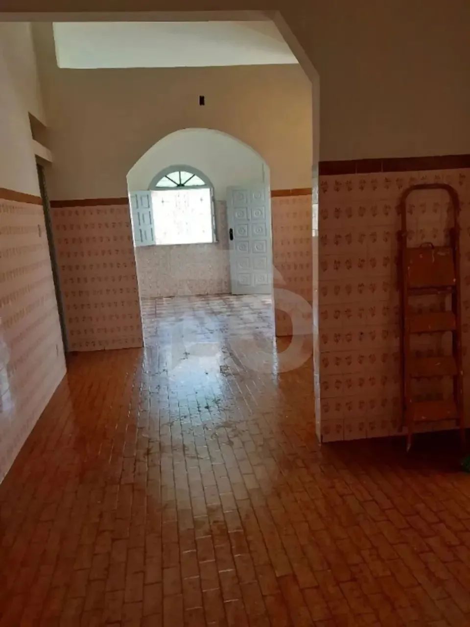 Casa à Venda no Bairro Centro com 2 Banheiros e Garagem - Foto 2