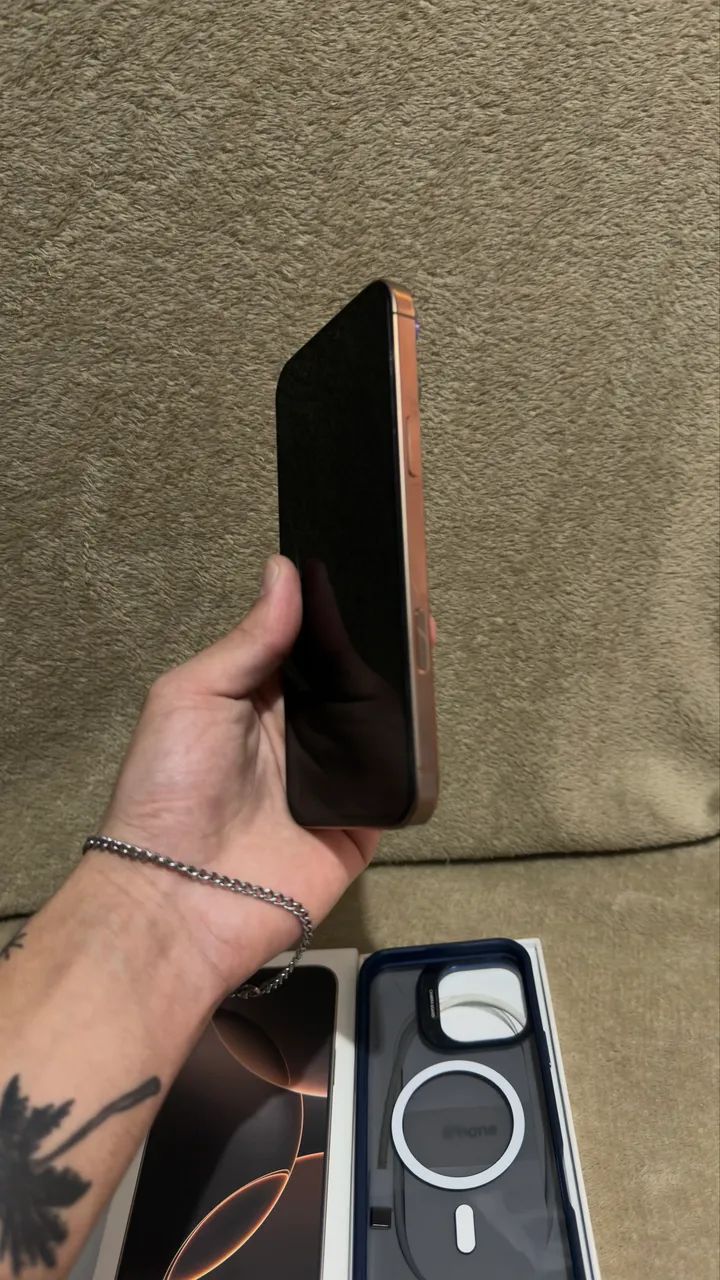 Iphone 16 Pro Max - Foto 2