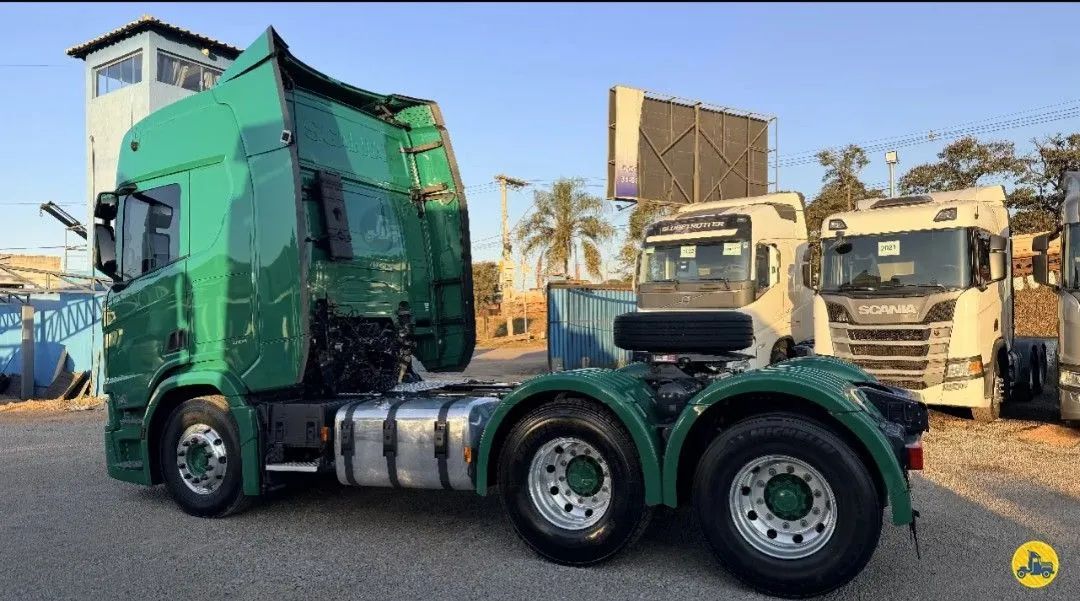 SCANIA R-450 PLUS 6X2<br>2024/2024<br>CABINE RH (TETO ALTO) - Foto 4