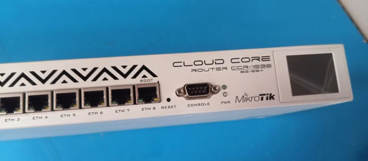 CCR1036-8G-2s+ - Foto 2