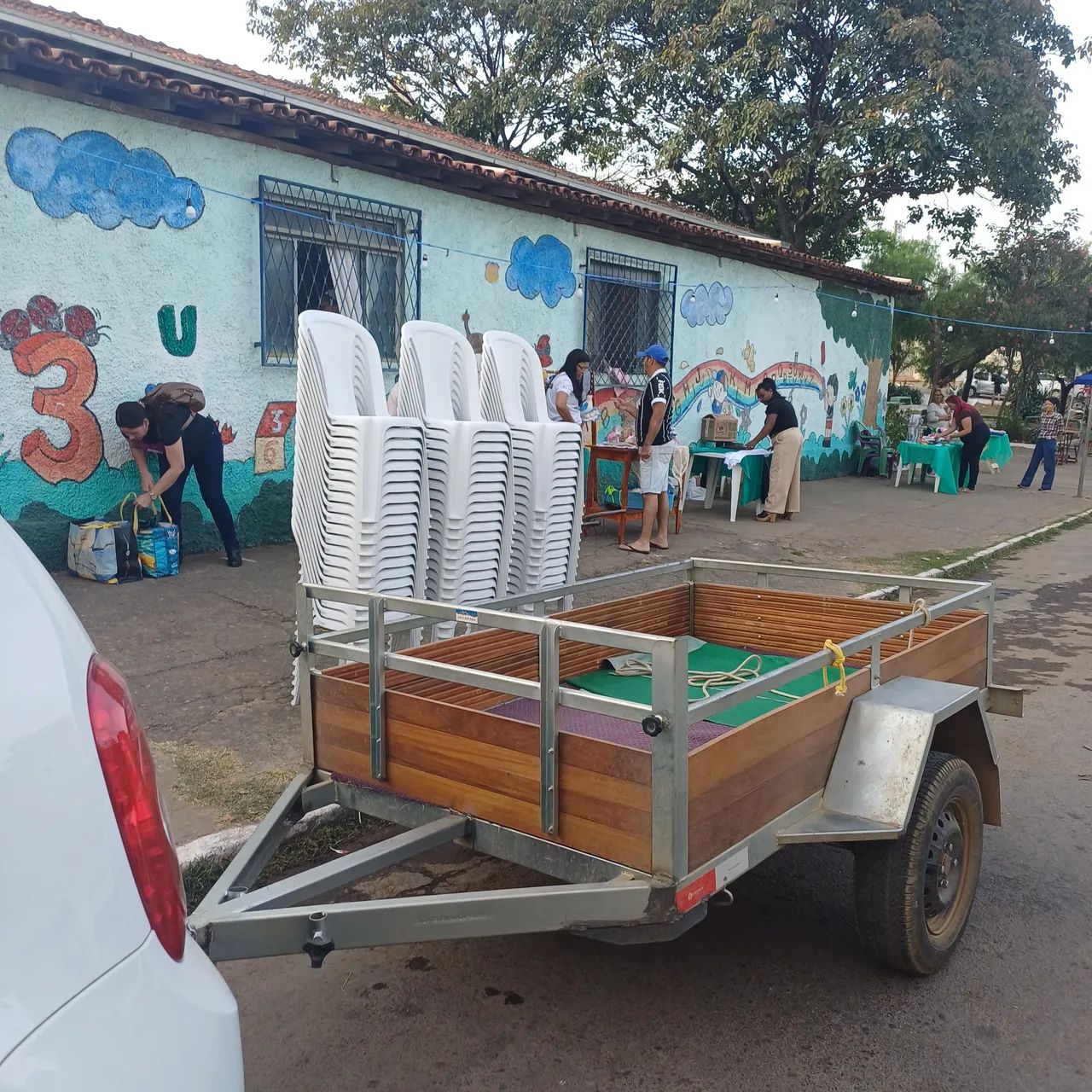 Aluguel de mesas e cadeiras para festas e eventos  - Foto 4