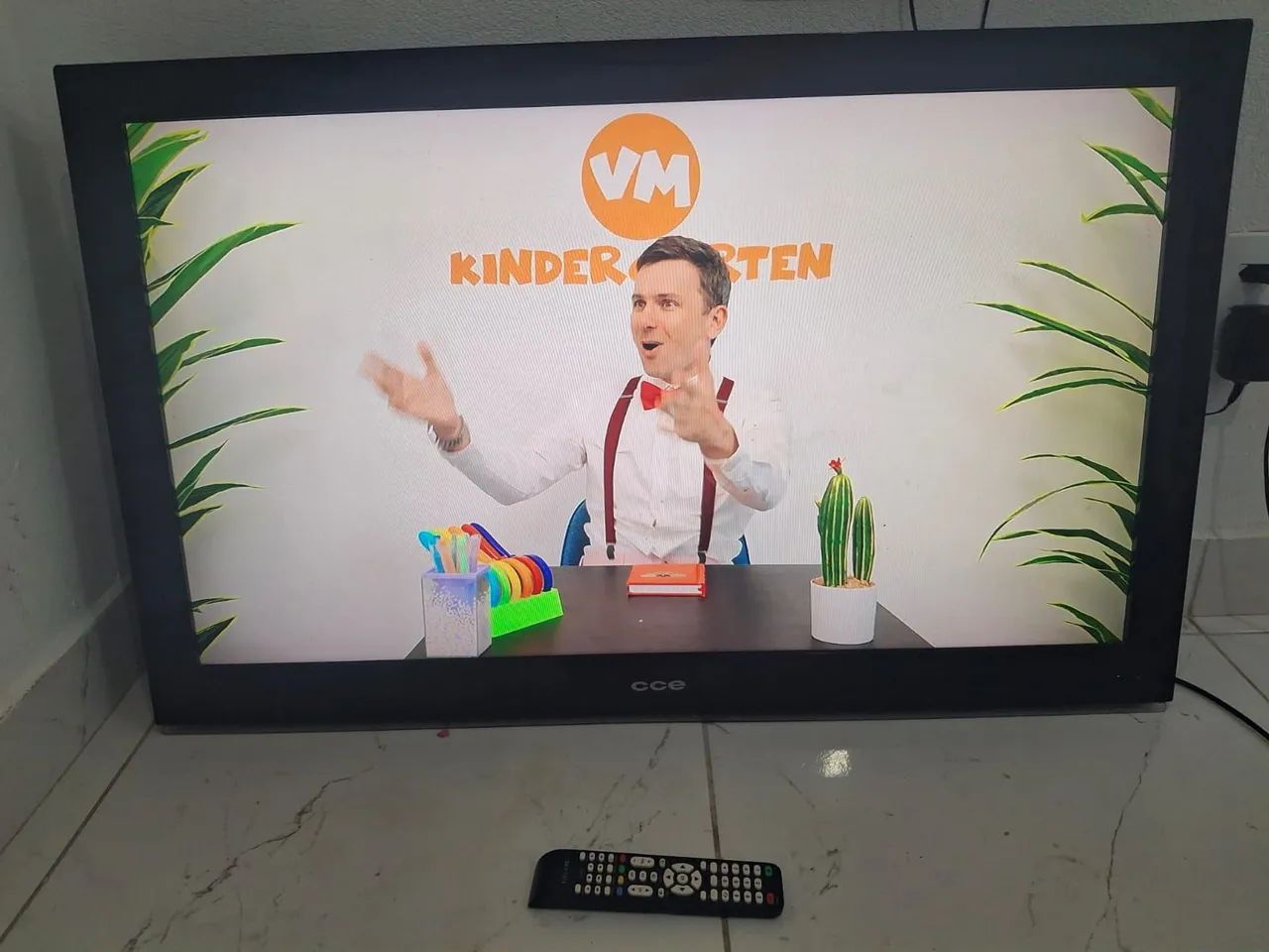 Tv nao smart 50 polegadas com chromecast  - Foto 2