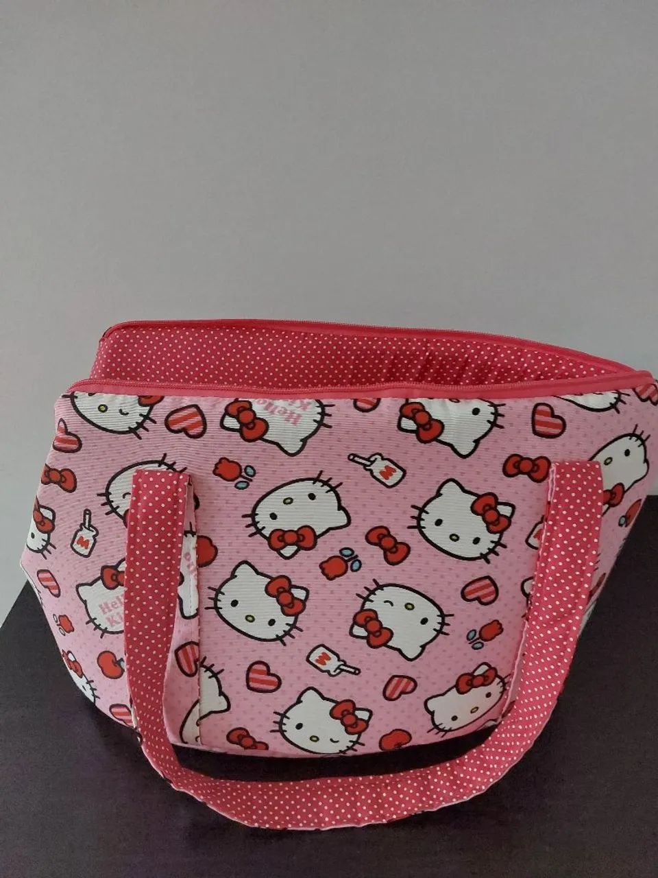 VENDO BOLSA NOVA TEMÁTICA HELLO KITTY! - Foto 4
