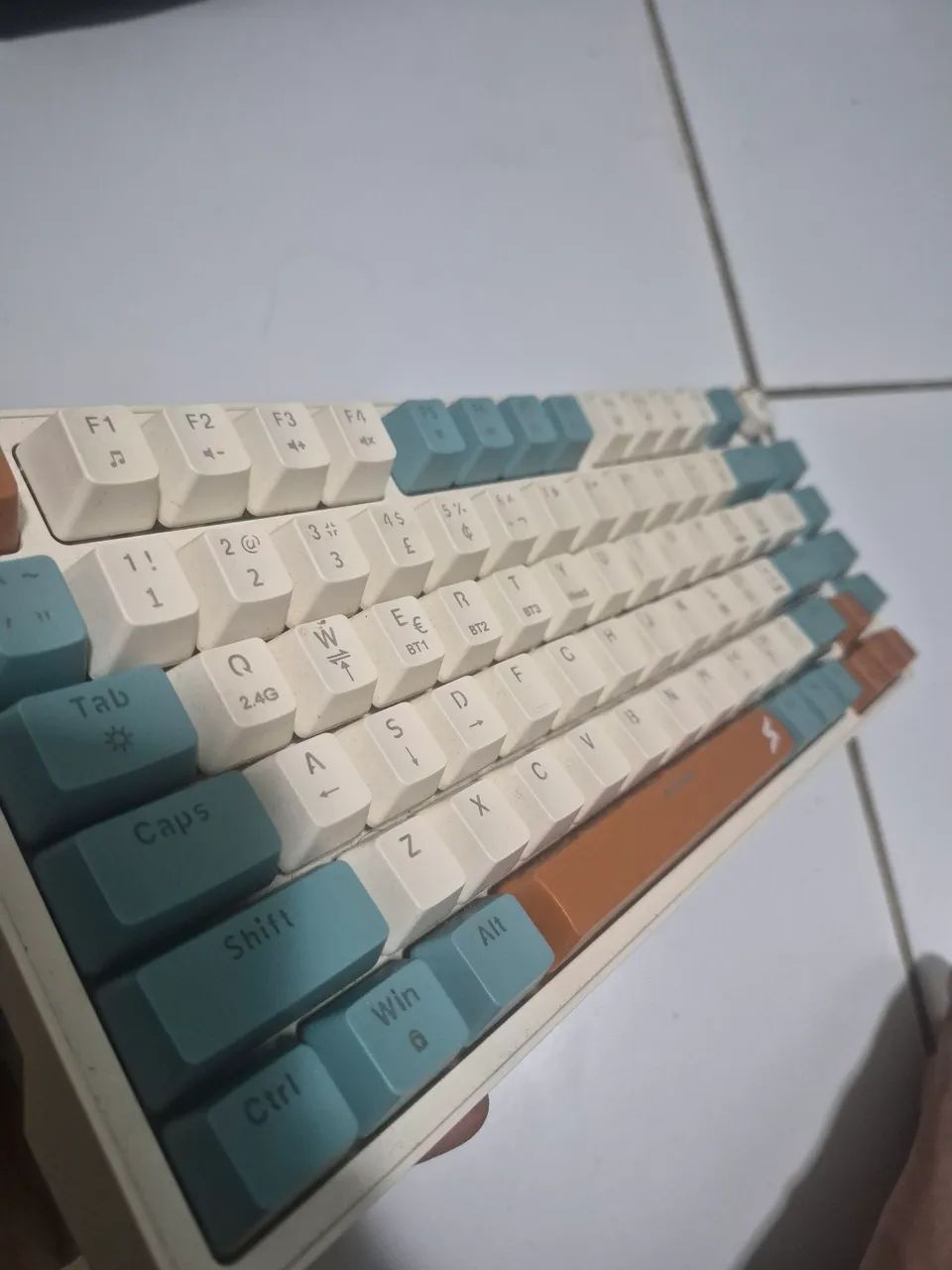 Teclado Gamer Ribbon superframe 75% abnt - Foto 3