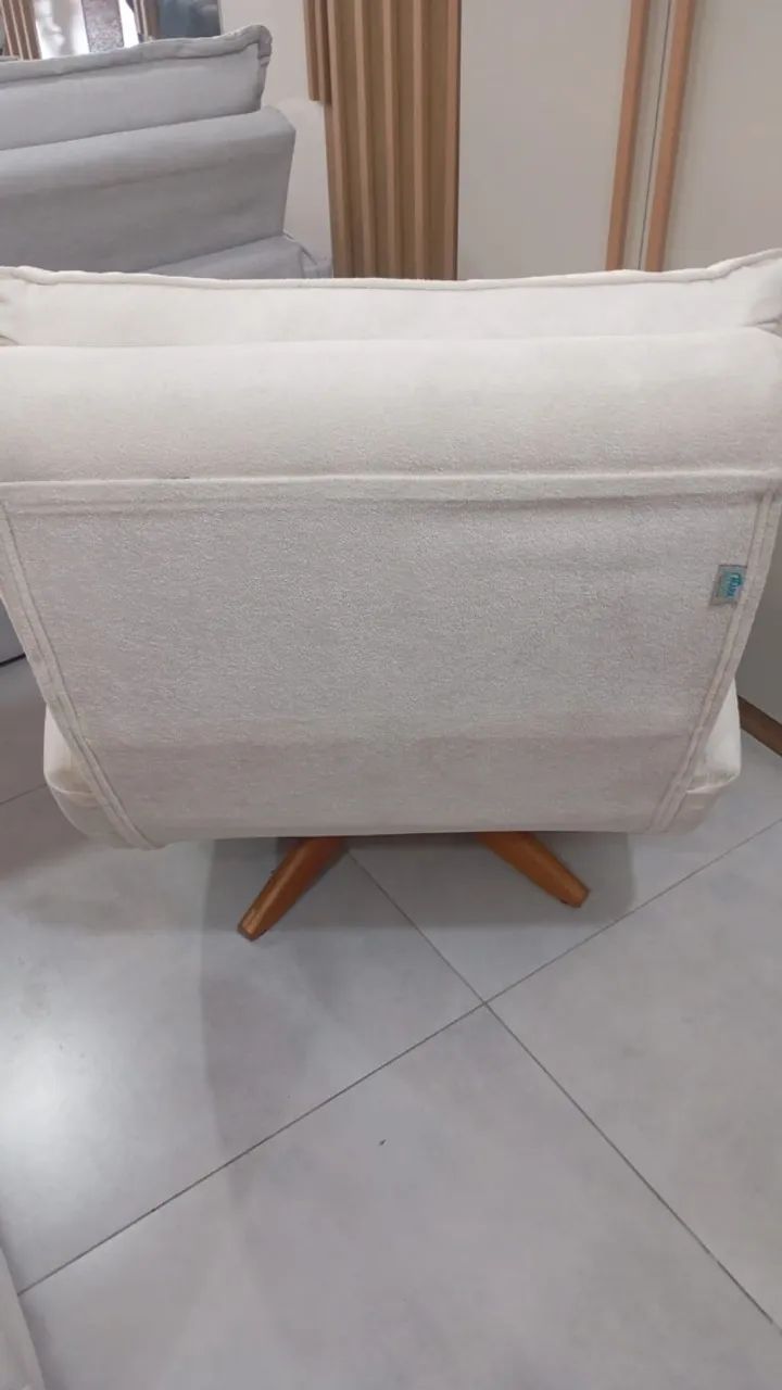 POLTRONA GIRATÓRIA - Foto 2