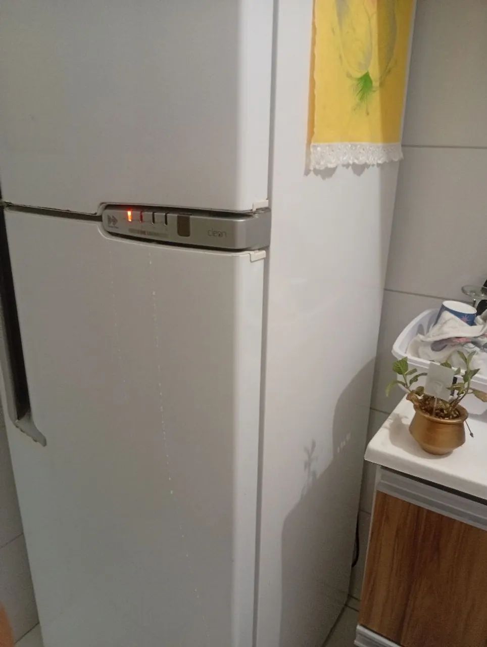 Vende-se uma geladeira  - Foto 4