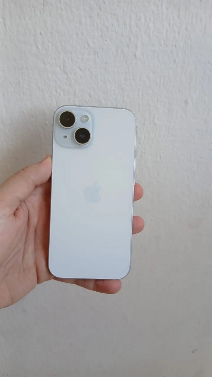 iPhone 15 128GB 