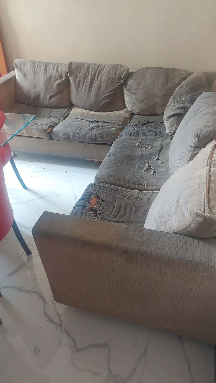Sofá Usado Tipo L Grande de 5 lugares.