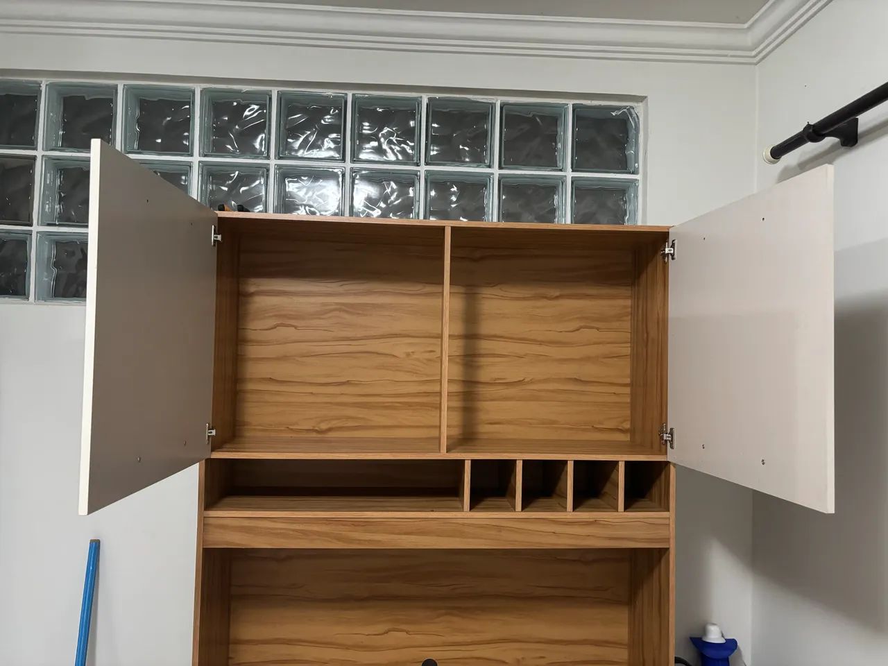 Guarda roupa e armário  - Foto 4