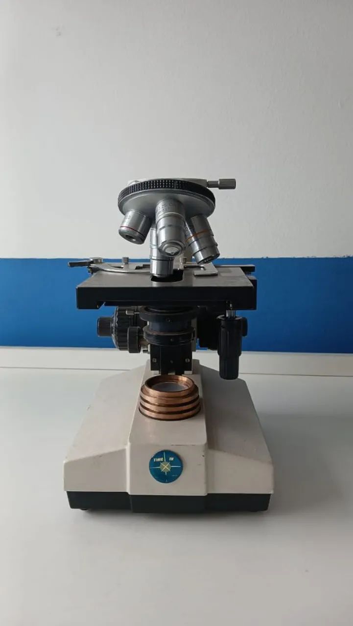 Microscópio  - Foto 3