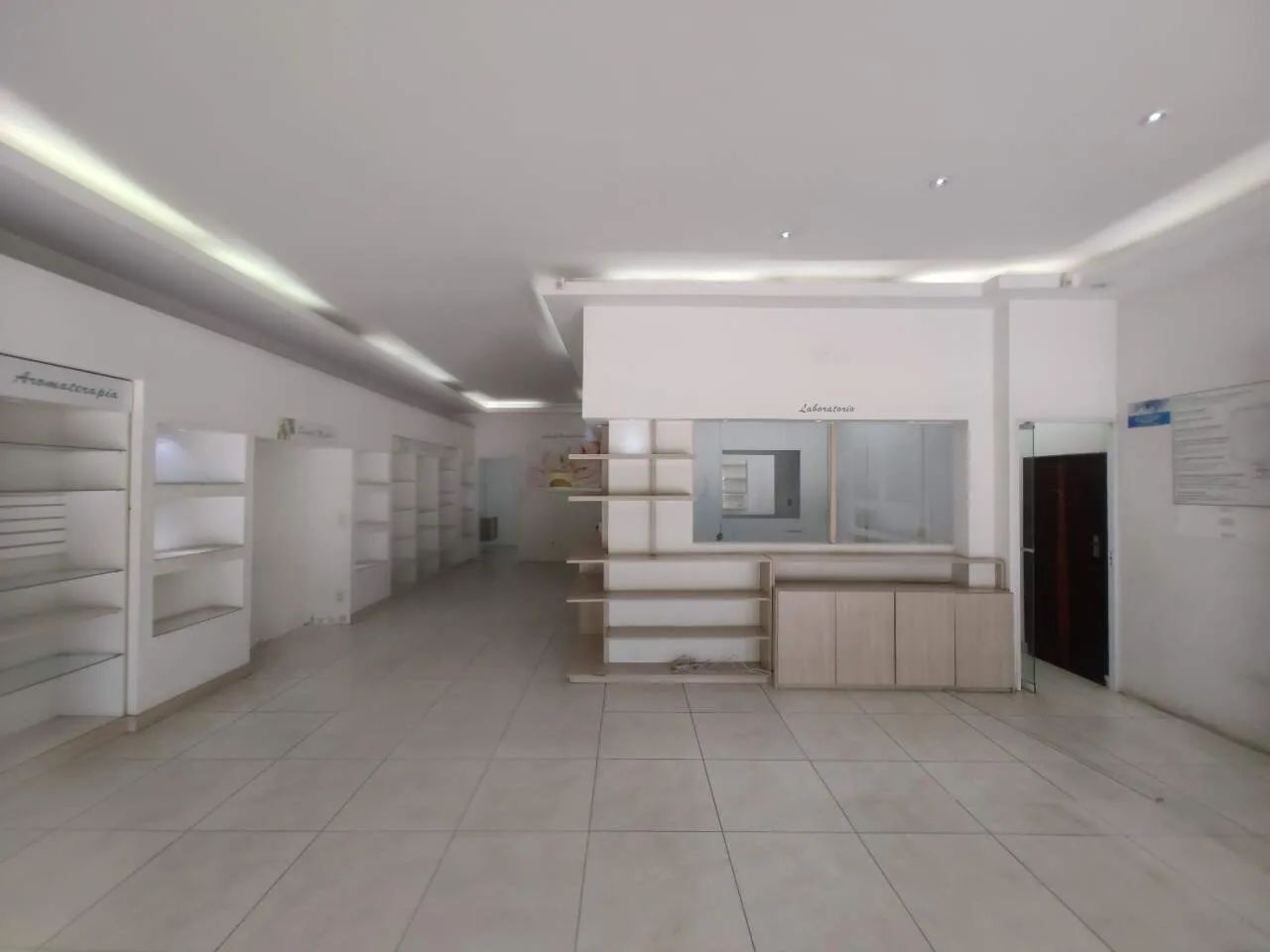 Salão Comercial - Av. Miguel Conejo