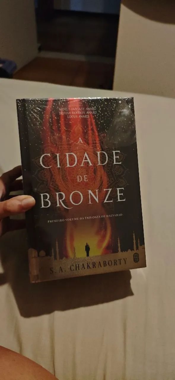 Trilogia de Daevabad - S. A. Chakraborty - Foto 2