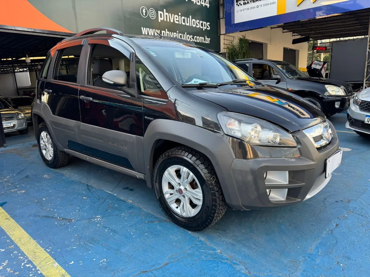 Fiat Idea Adv./ Adv.lock.dualogic 1.8 Flex 5P 2014 - Foto 3