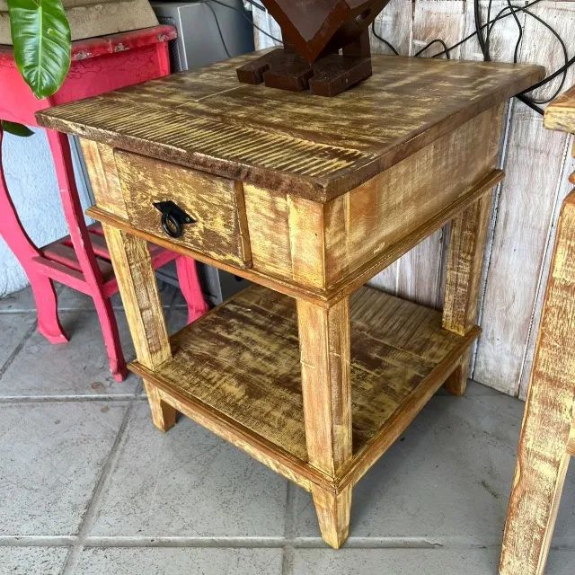Mesinha De Cabeceira De Demolição Com Patina - Foto 2