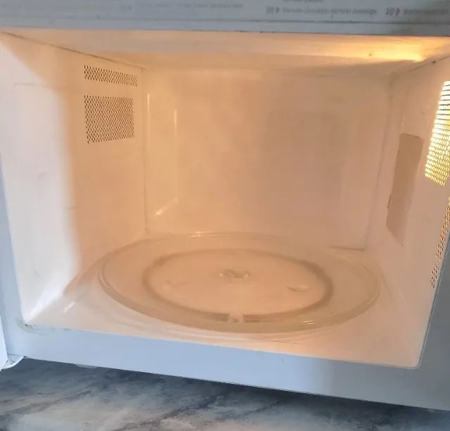 Micro-ondas 31L Electrolux 127V - Foto 5
