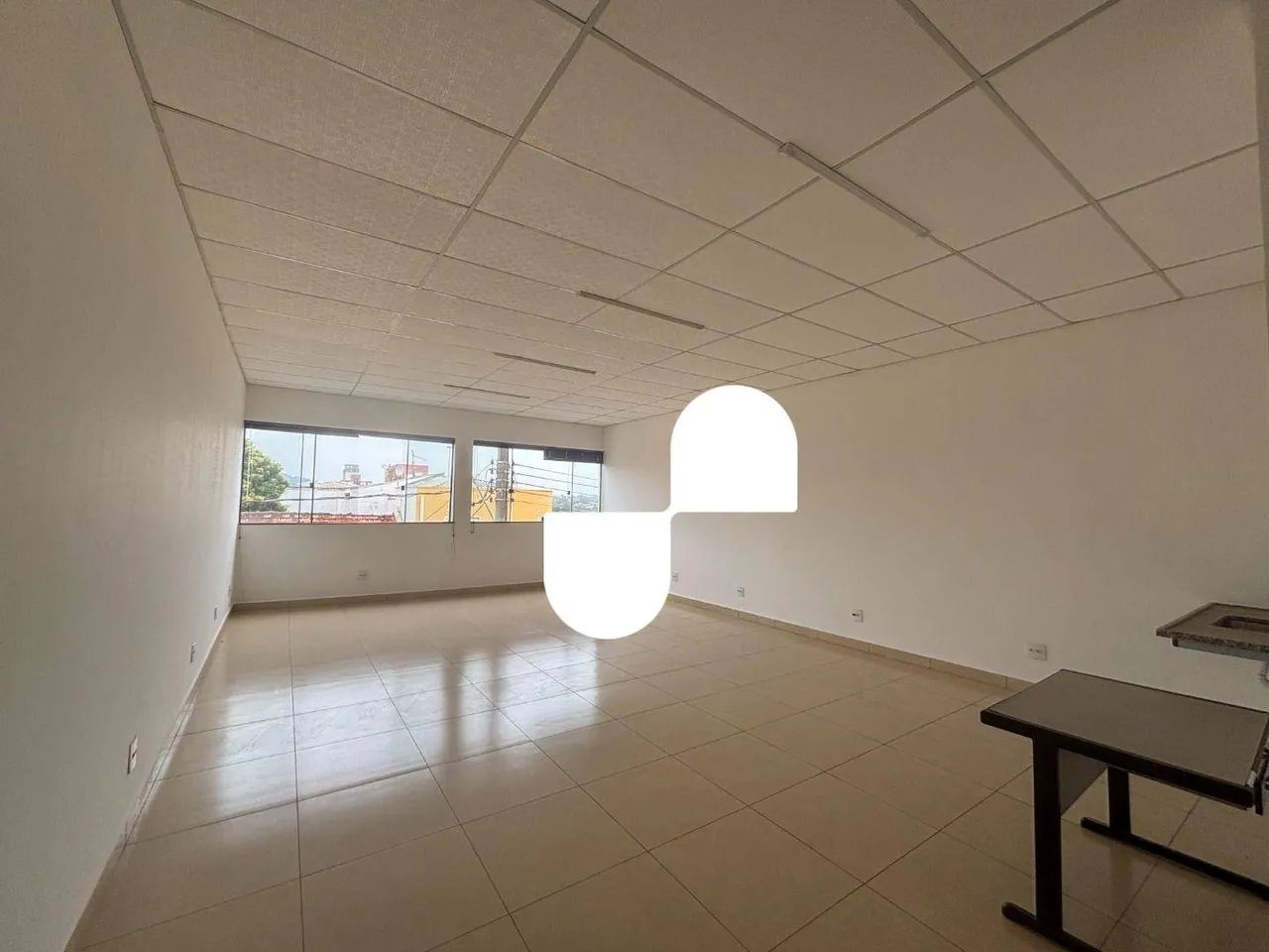 Sala Comercial Ampla - Próximo à Rodoviária de Pirassununga - Foto 5