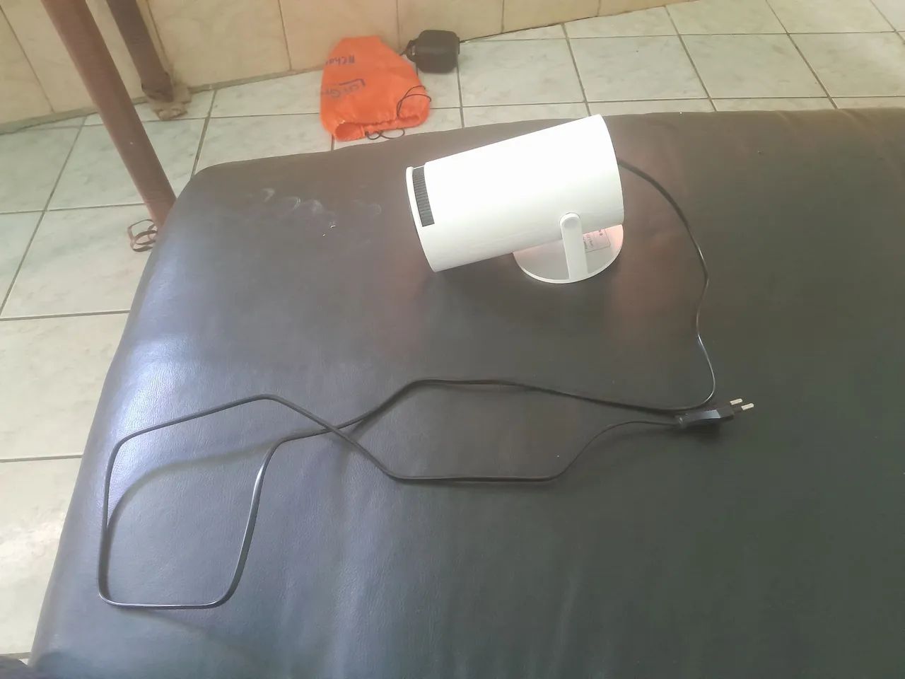 Projetor com controle e triplex - Foto 4