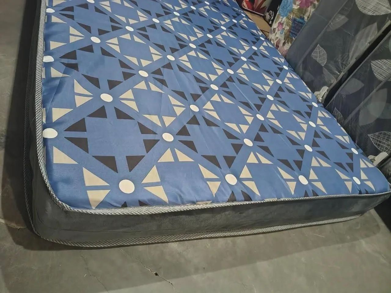 COLCHÃO CASAL ESPUMA ALTA MACIO $450 ENTREGO - Foto 2