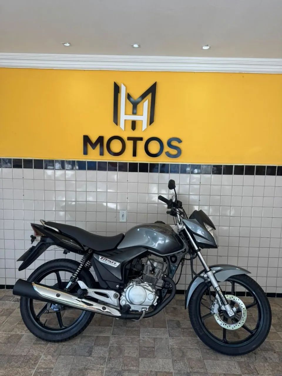TITAN 150 EX 2010