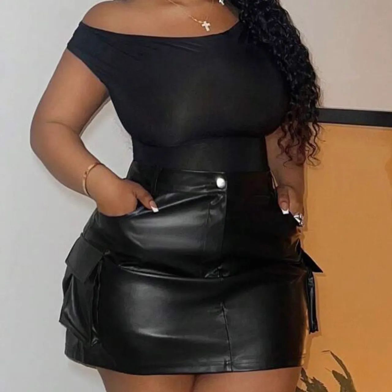 Mini saia cargo de couro - plus size - Foto 2