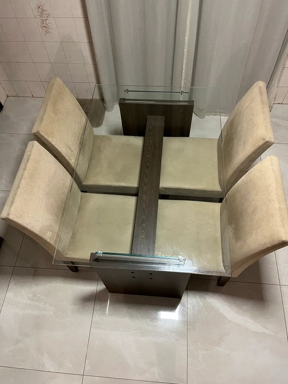 Mesa de jantar vidro 4 cadeiras - Foto 2