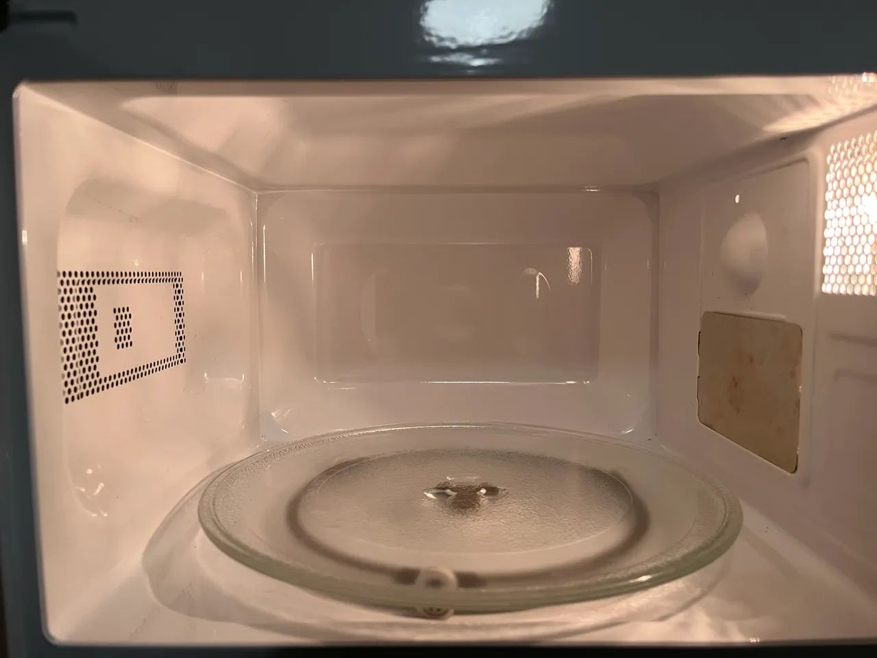 Microondas Midea branco - 20L - 127v - Foto 4