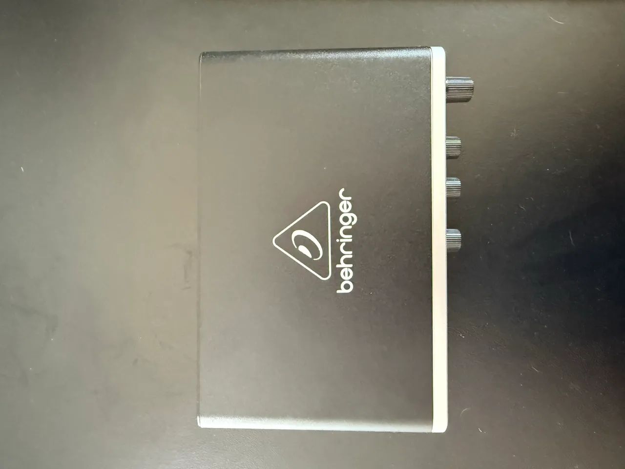 Interface Áudio Behringer UMC202HD - Foto 3